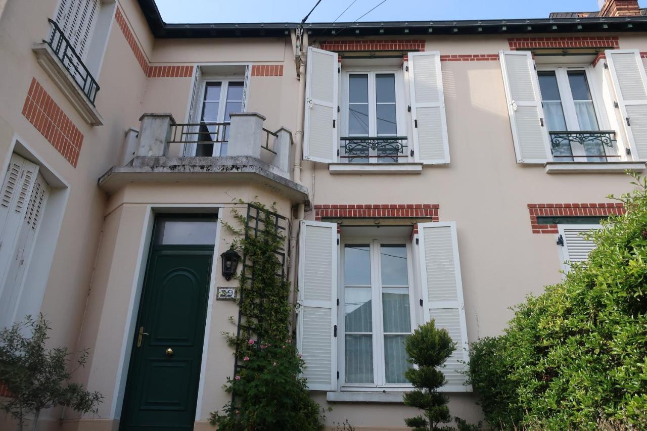 Au Jardin De L'éventail Bed and Breakfast Le Mans Esterno foto