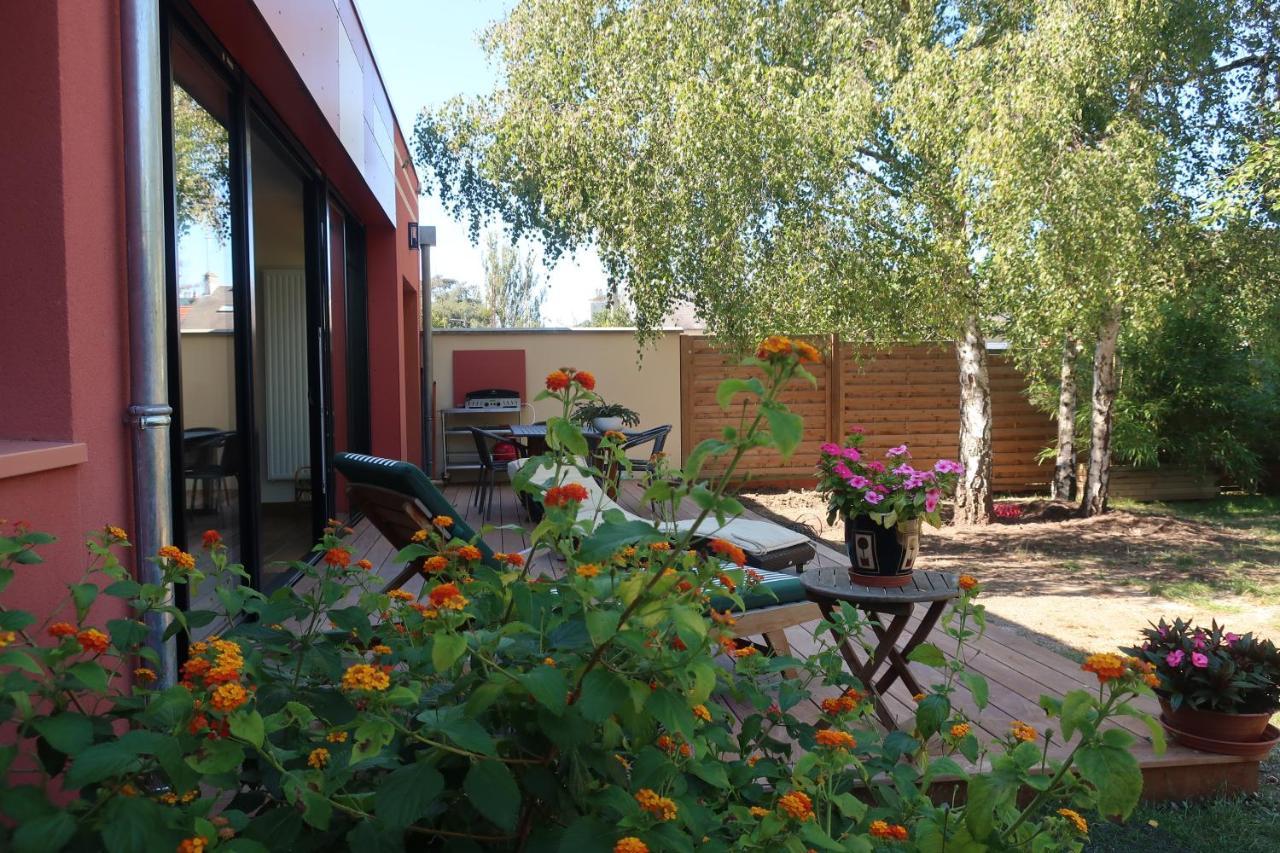 Au Jardin De L'éventail Bed and Breakfast Le Mans Esterno foto